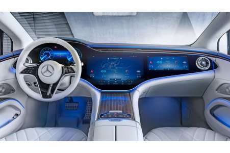 Mercedes-EQS-Interieur-Hyperscreen-fotoshowBig-5091e51c-1779560.jpg