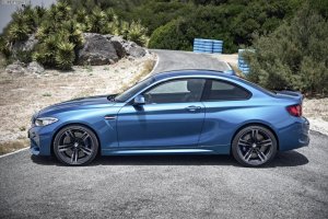 2016-BMW-M2-F87-15.jpg