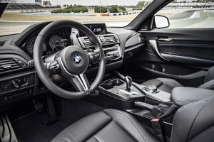 2016-BMW-M2-F87-Innenraum-03.jpg