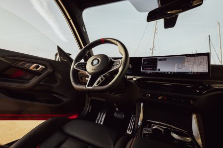 Cockpit.jpg